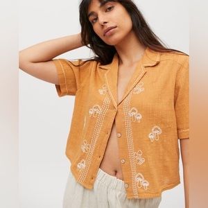 UO Bowie Vacation Embroidered Button-down